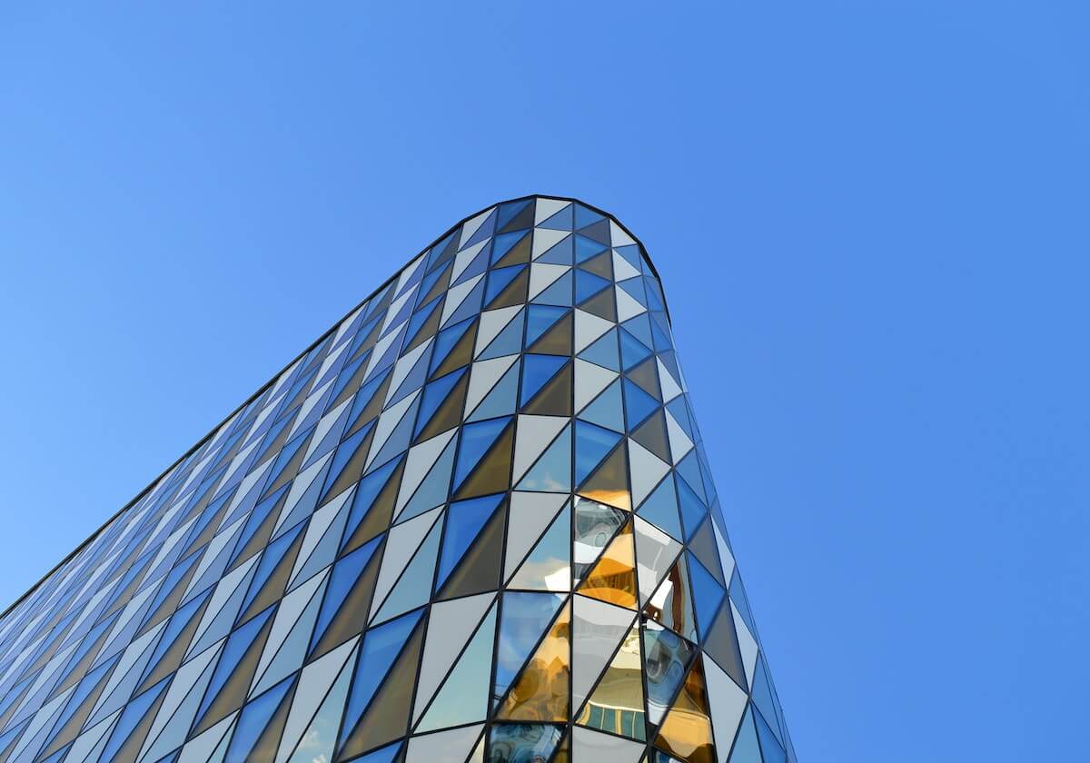 意甲知名评论员谈米兰去澳大利亚和科莫踢联赛，这是好的建议，不过要注意很多问题